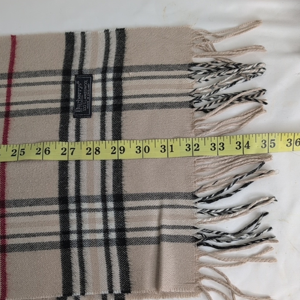 Vintage Burberry Classic Beige and Black Check Scarf - Picture 5 of 6